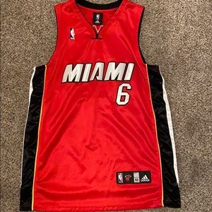 Lebron James Jersey